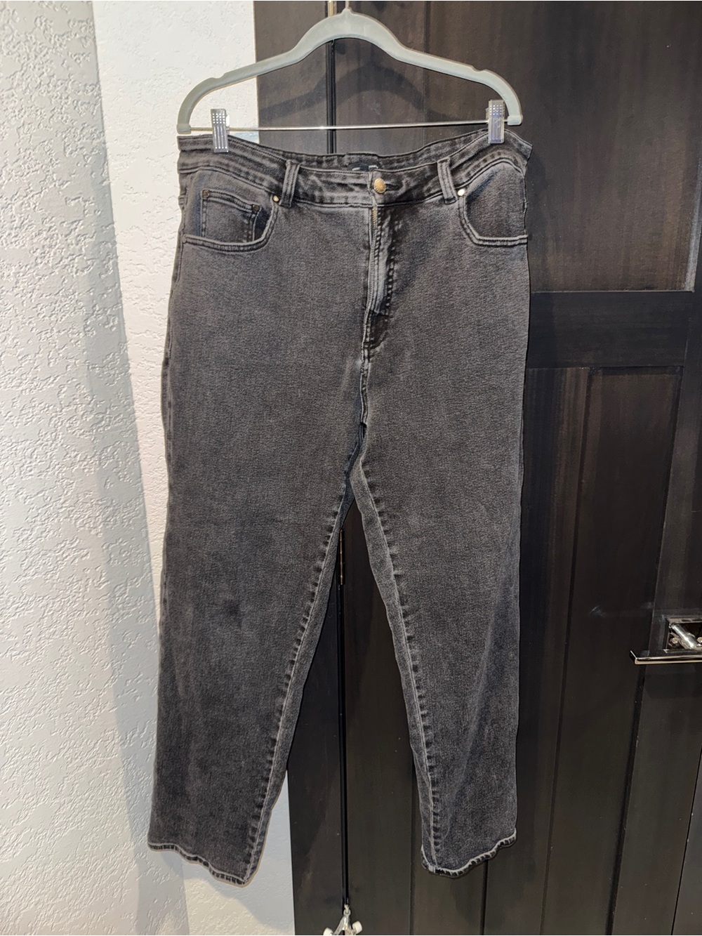 Universal Standard Faded Black High-Rise Straight Leg Jeans - Size 16 (L)